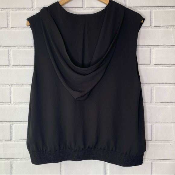 Elizabeth and James hooded front zip vest size 10 - Picture 5 of 6